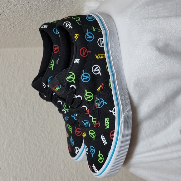 Vans Other - Vans Multi Color V's